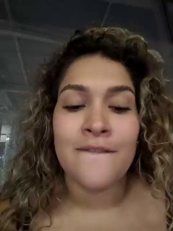Sara_smiiith211