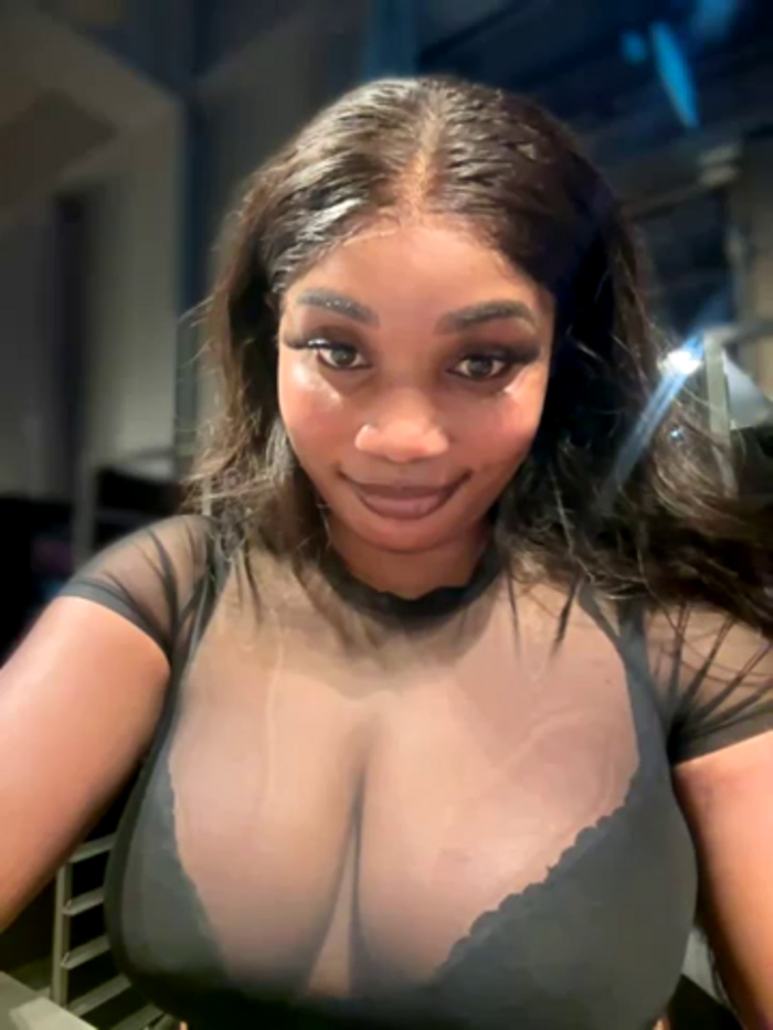 __Nessa__