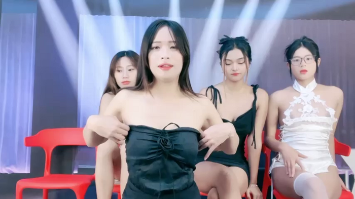 x7seven