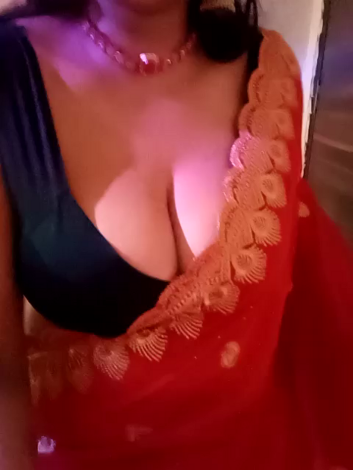 kaamuk_shweta