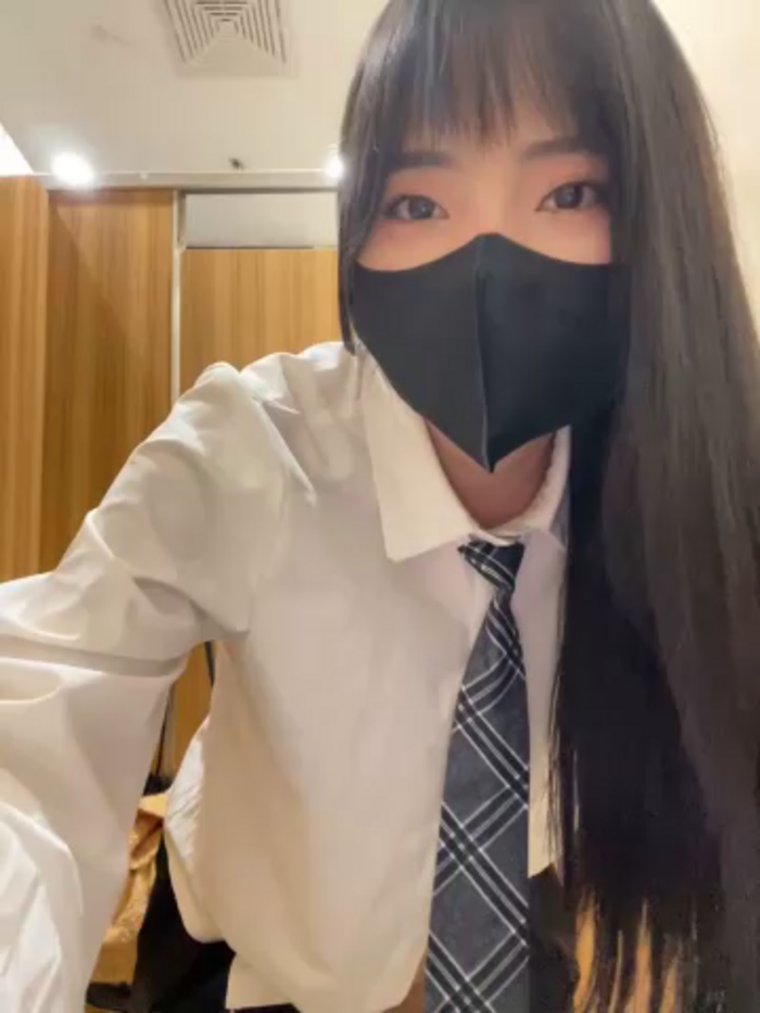 Asia-Lynn