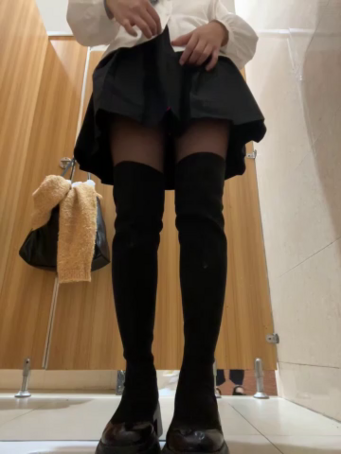 Asia-Lynn