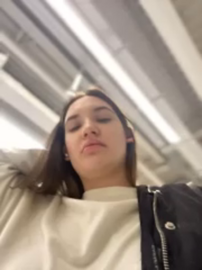 Holly_Molii