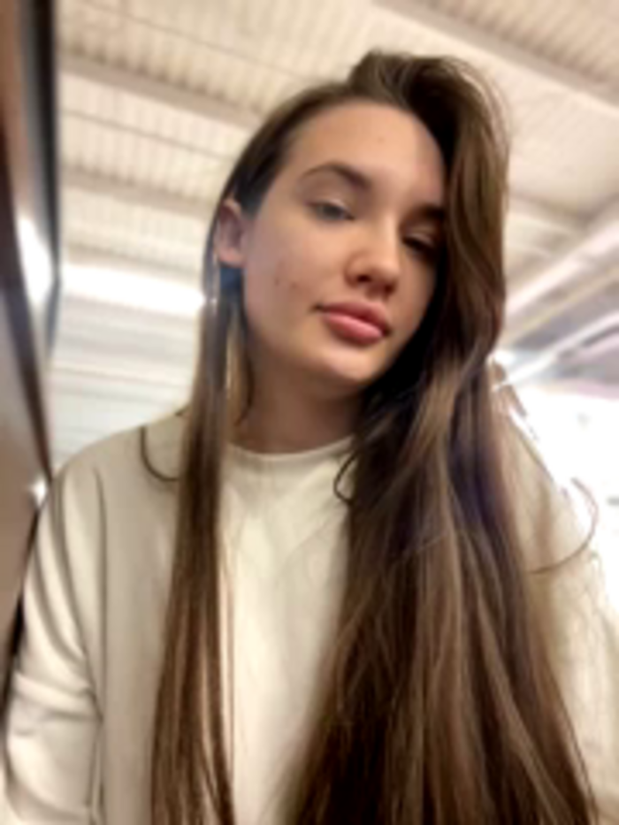 Holly_Molii