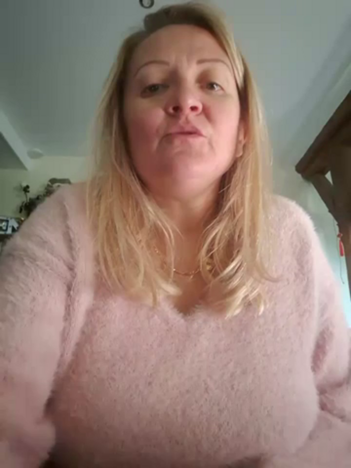 lady_charlyne