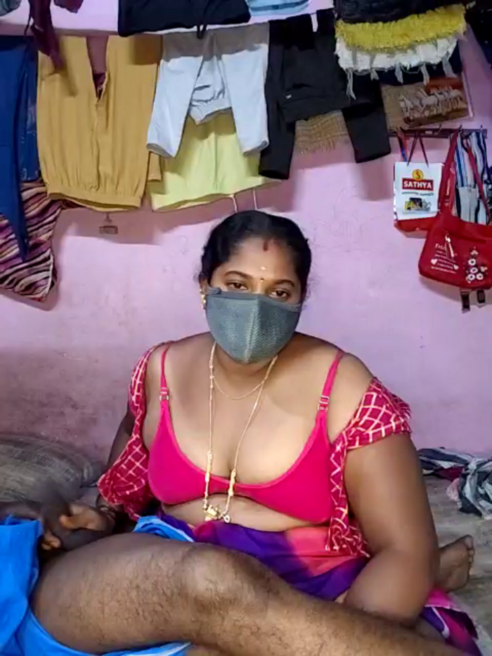 tamilvillagecouple1