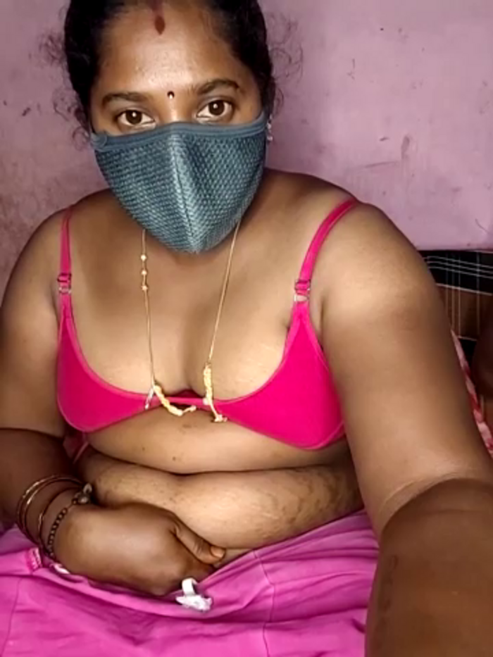 tamilvillagecouple1