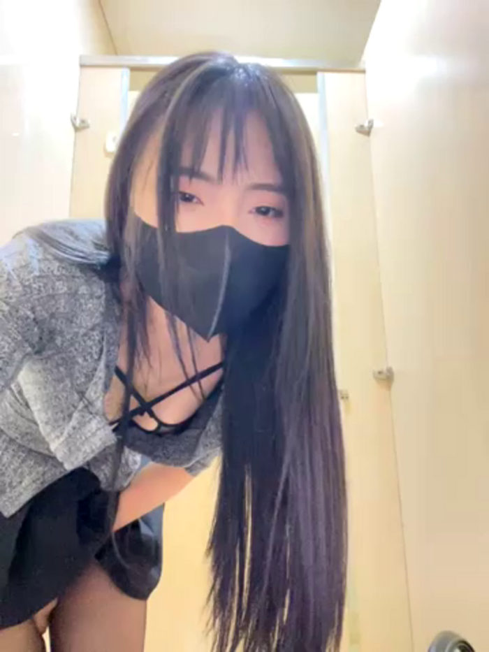 Asia-Lynn