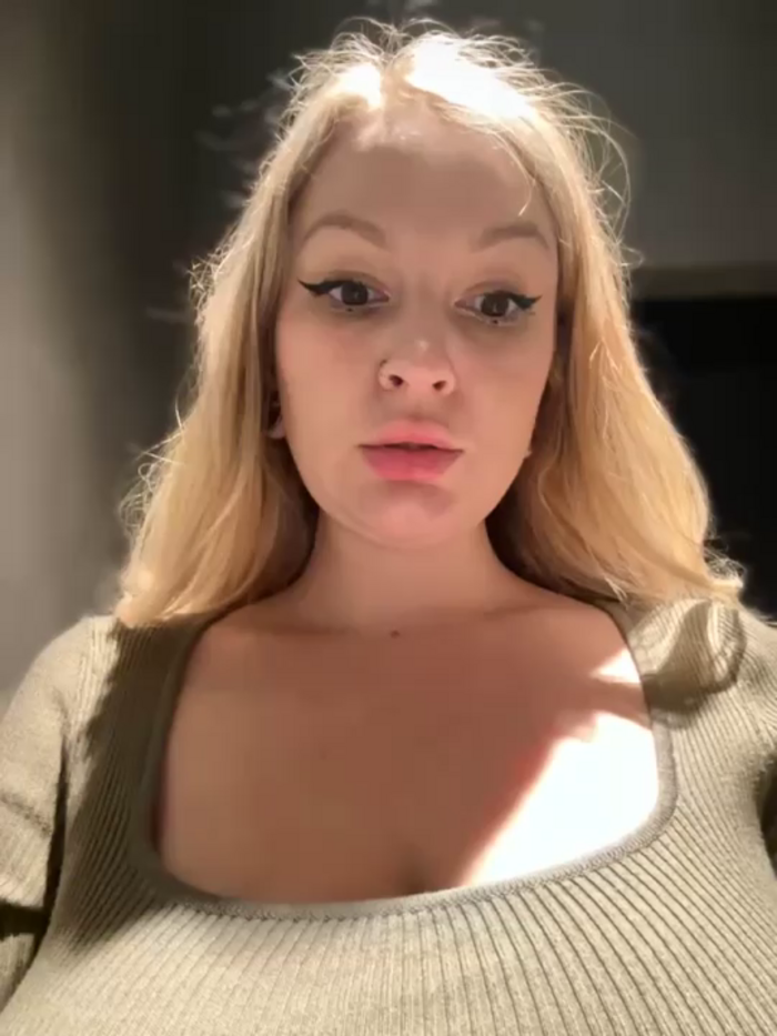 Teya_moon_