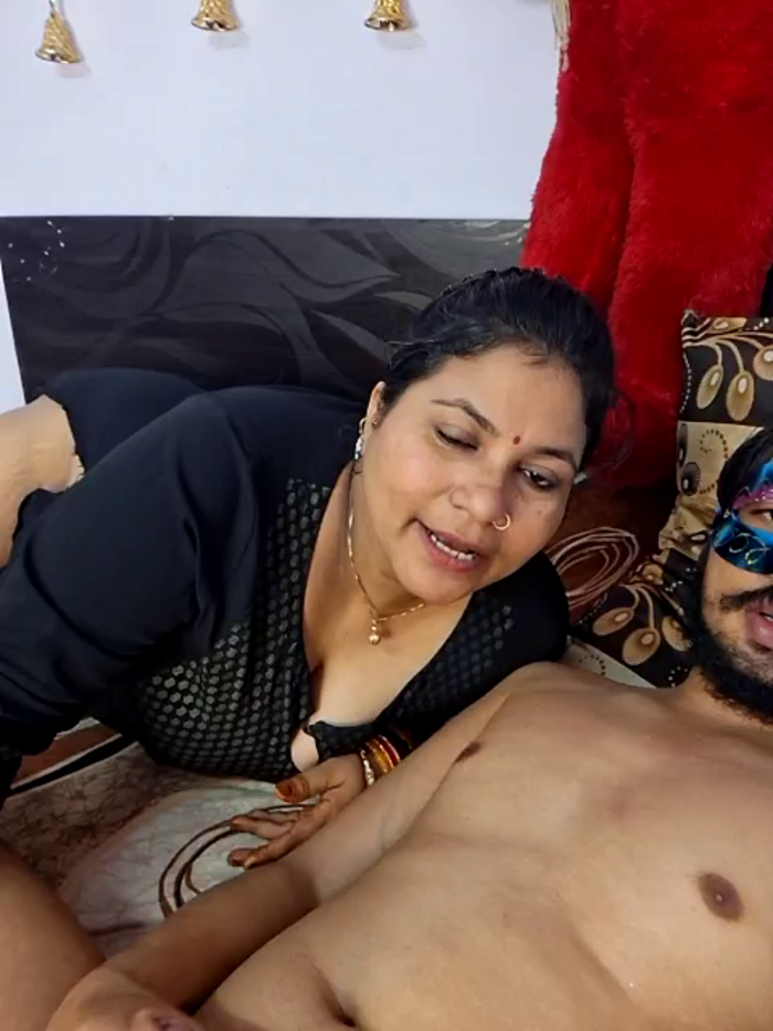 MOM-SUN-COUPLE