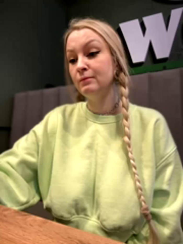 Teya_moon_