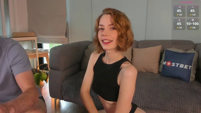 Liv_coy