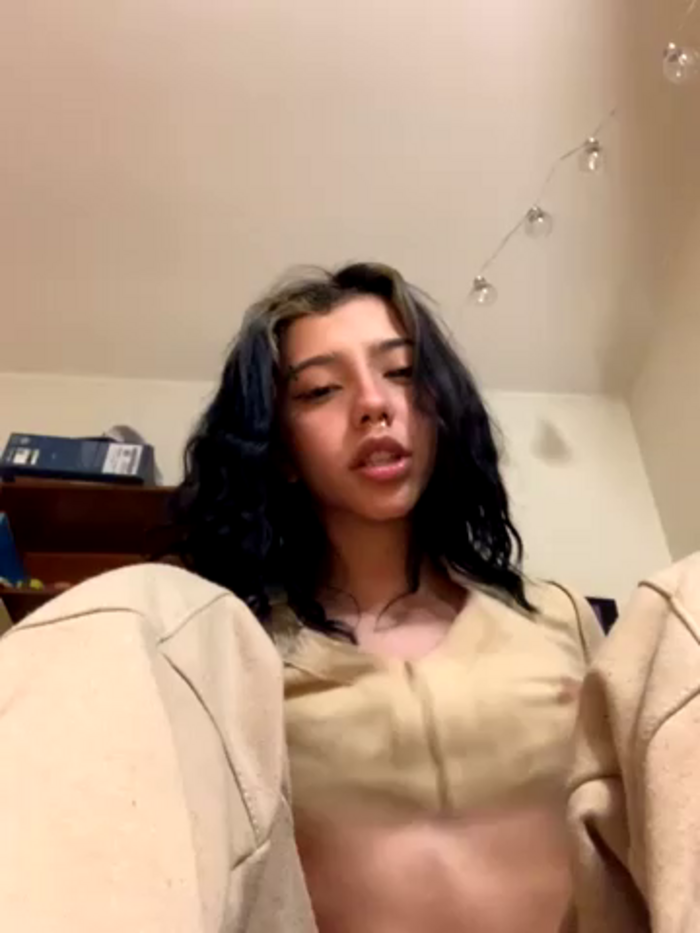 MIA_CUUTE-
