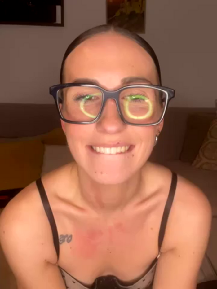 lola_tentatiion