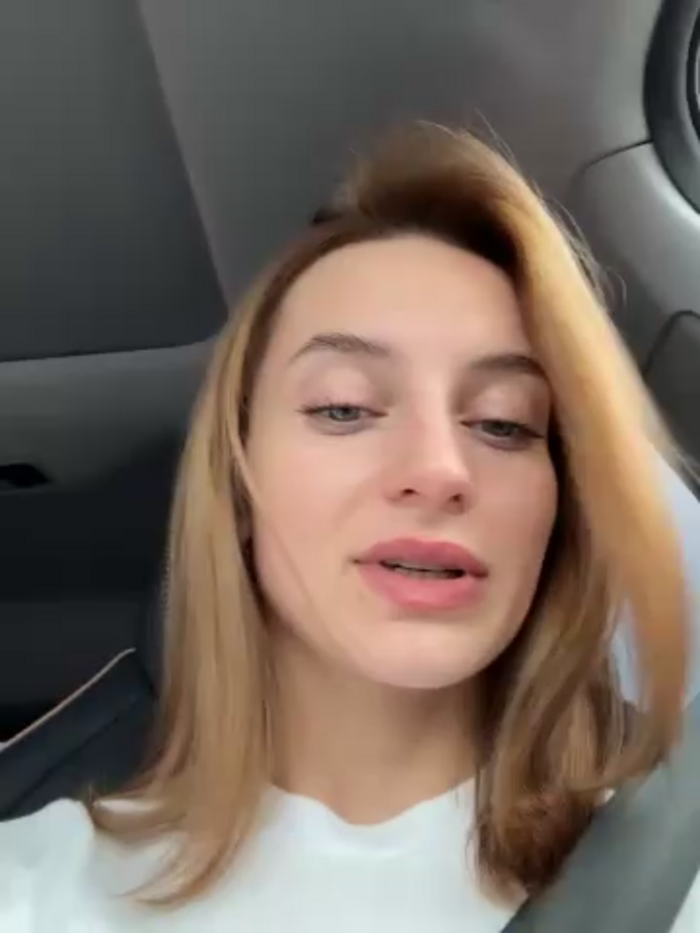 -AngelAri-