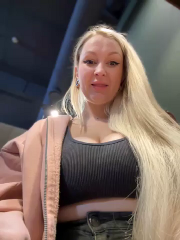 Teya_moon_