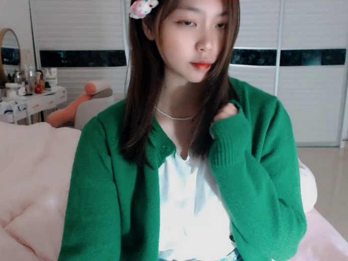 -Lucky_Girl