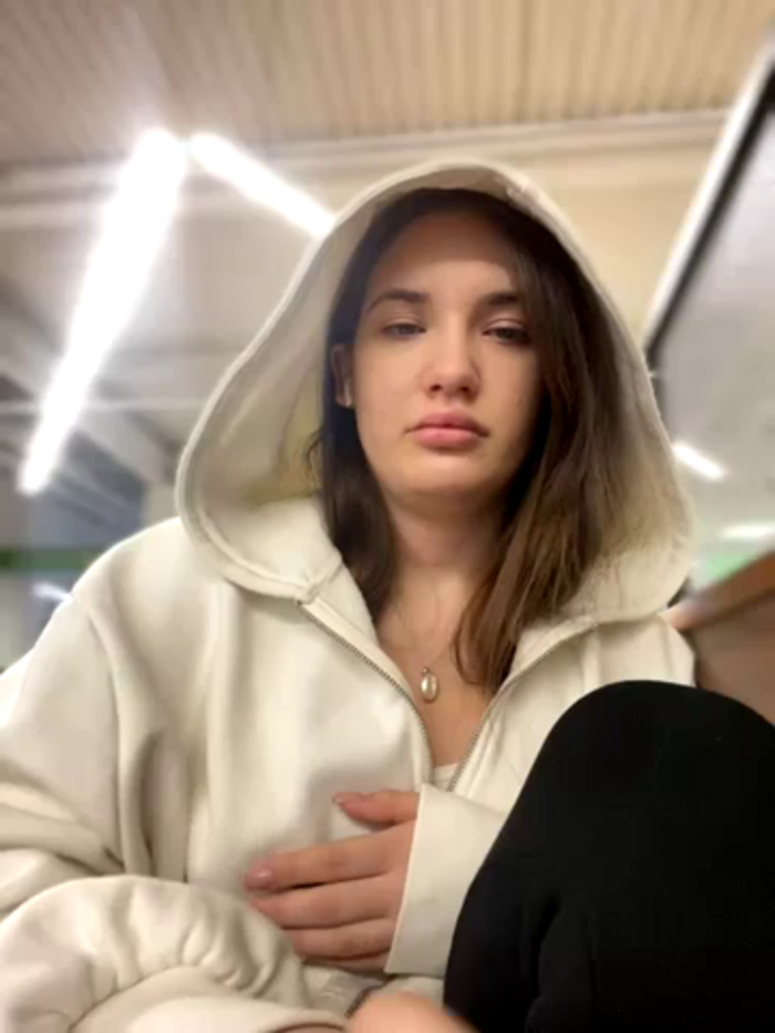 Holly_Molii