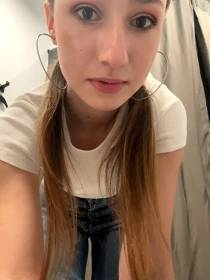 Lia__Love