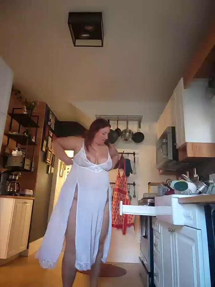 Canadian_BBW