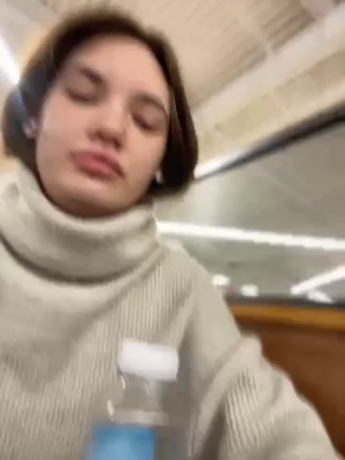 Holly_Molii