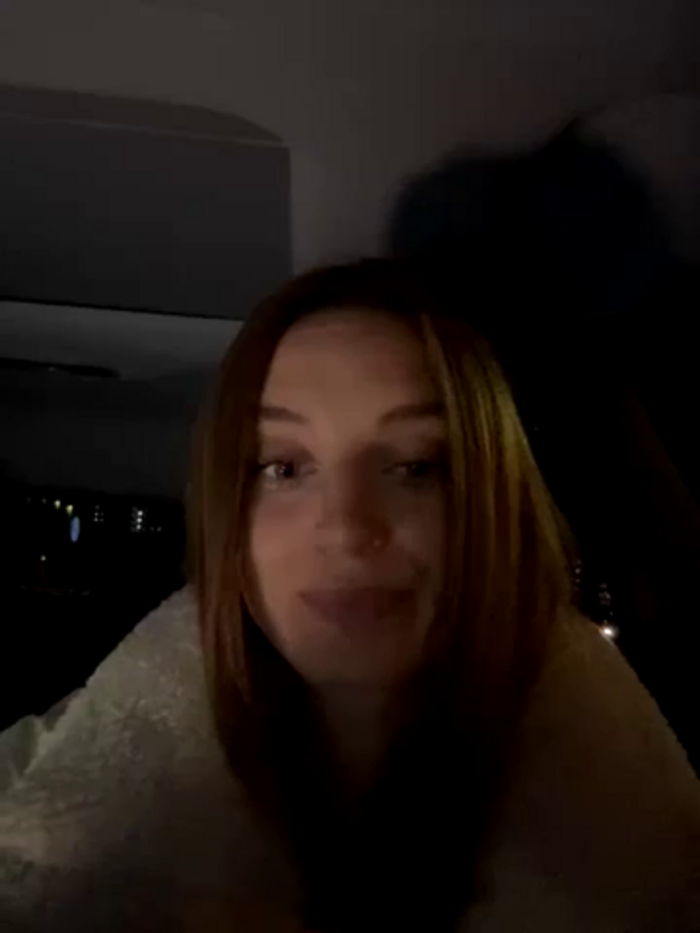 -AngelAri-