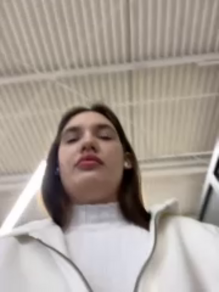 Holly_Molii