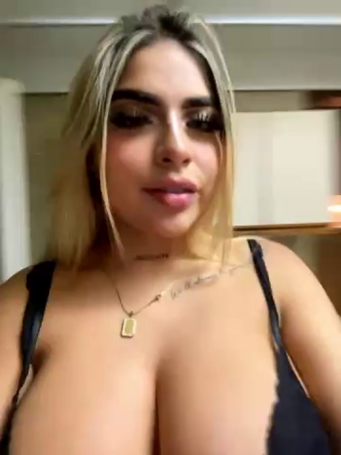 MiaWhitePink_