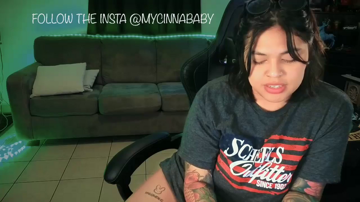 miacanela_xo
