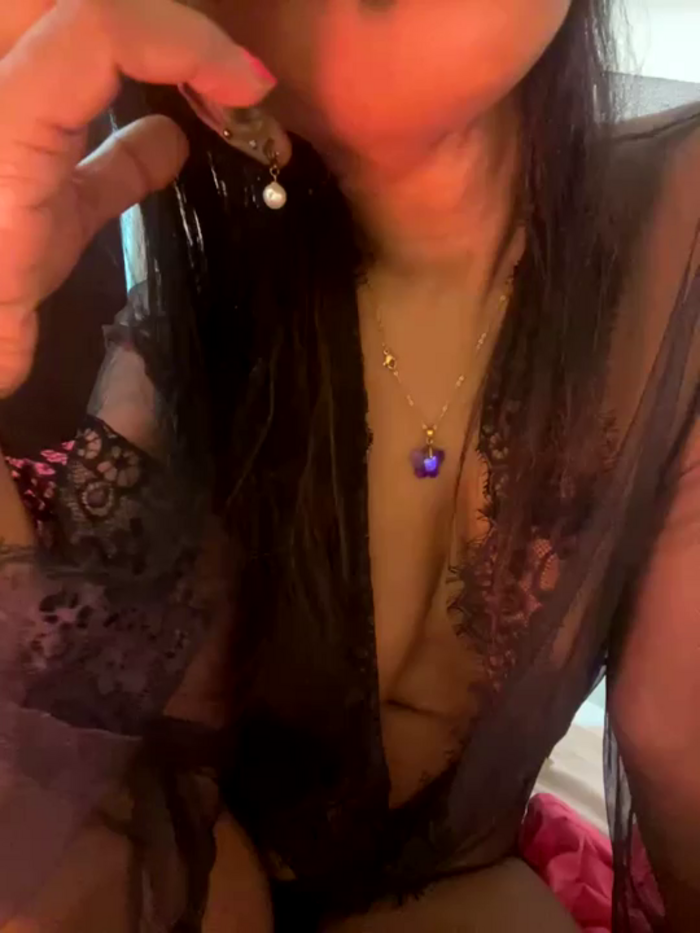 naughtyjaanu