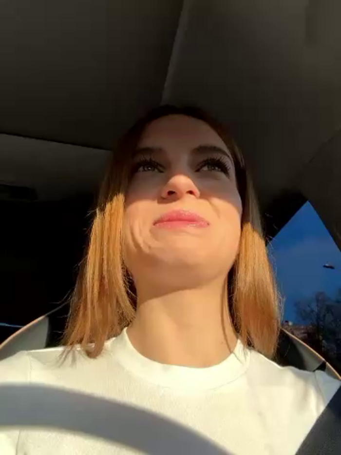 -AngelAri-