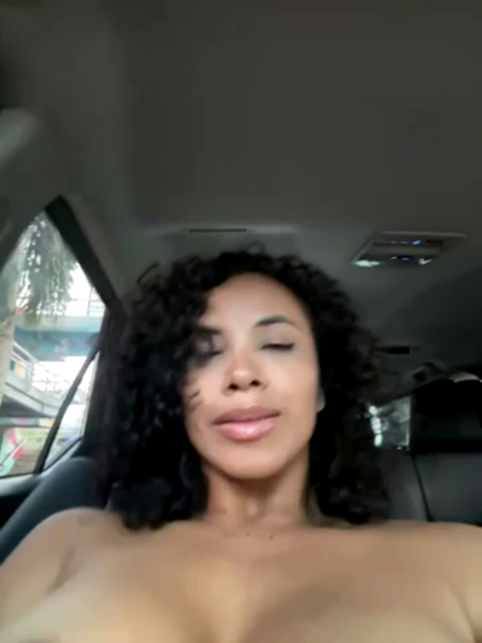 Brunettexio