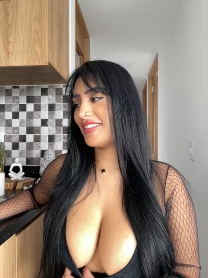 HELLEN_SANTOS