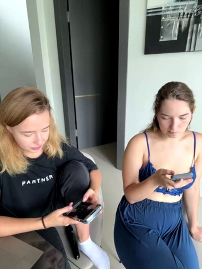 Nura_n_Sarah
