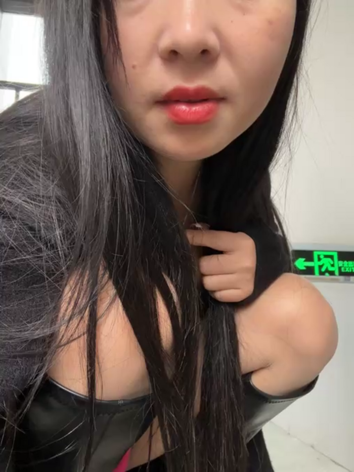 Q-Babyy