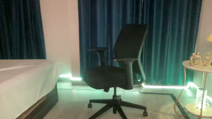anaisha_1998