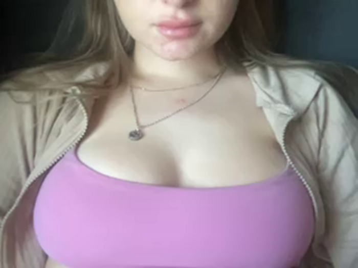 KaraLeee