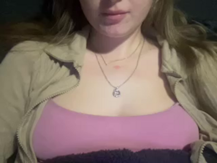 KaraLeee