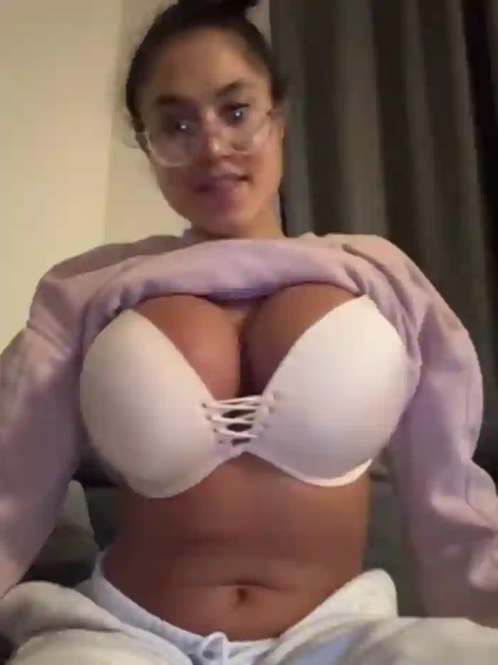 2024/11/11/stripchat-f3ckdolllucy-05-39-15