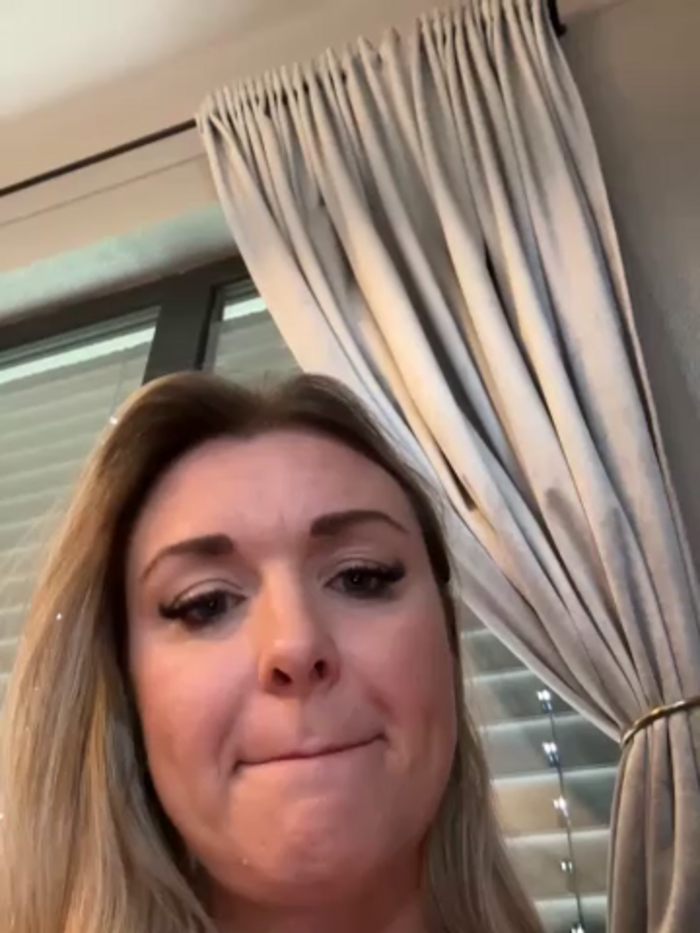 Bella-Tight