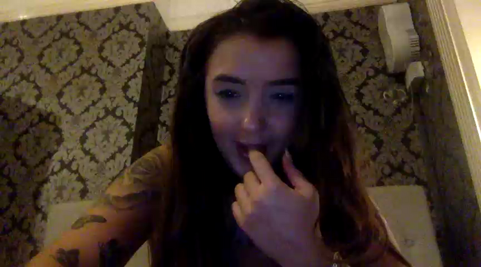 LucyLuxee19
