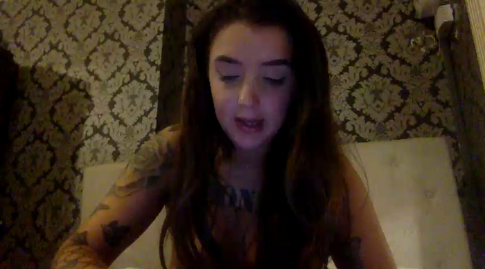 LucyLuxee19