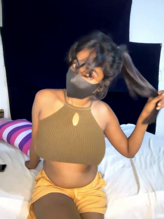 Naughty_Shashi