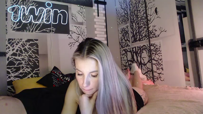 niki7377
