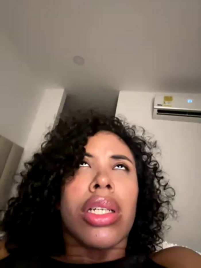 Brunettexio