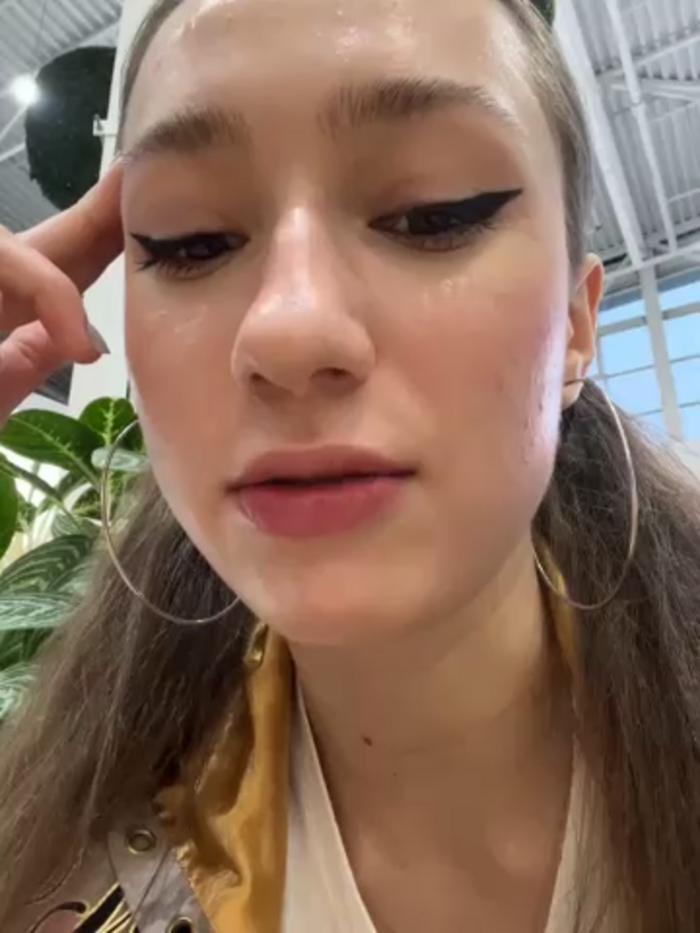 Lia__Love