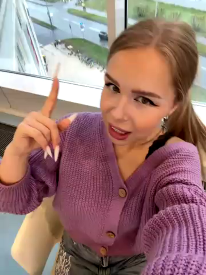 mur_girl