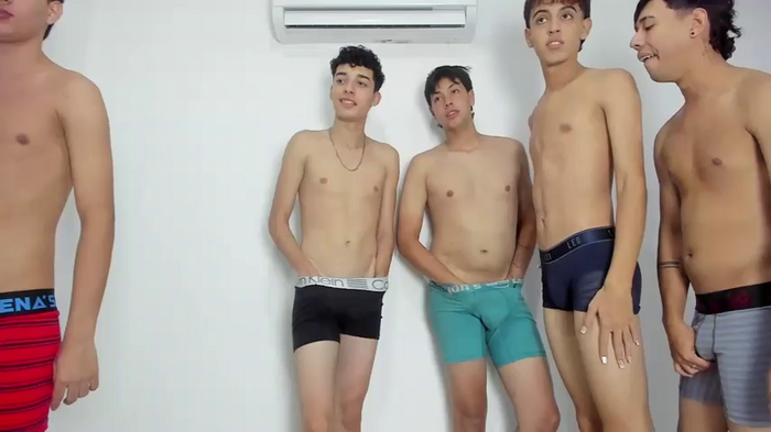 pelusos_mens