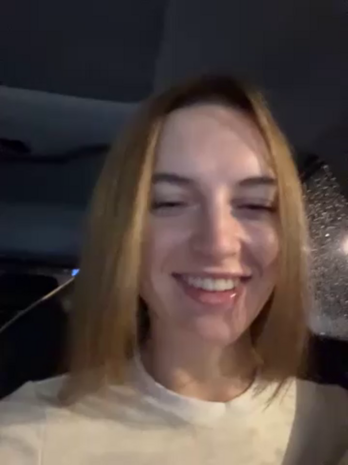-AngelAri-