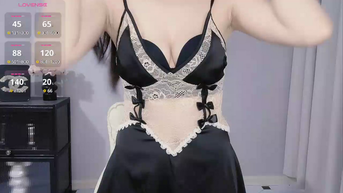 Evie-886